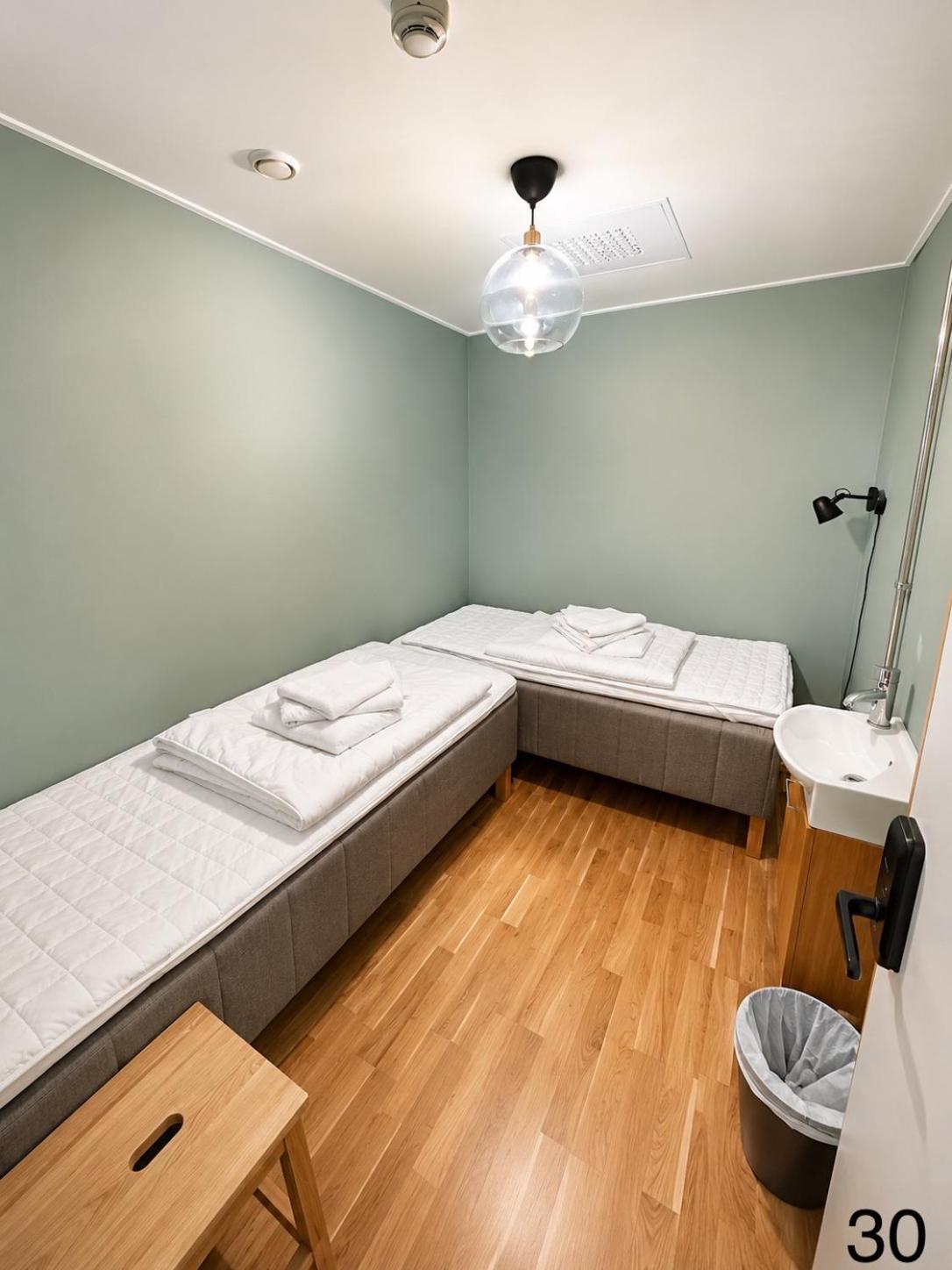 Twin Room with Shared Bathroom - without Window