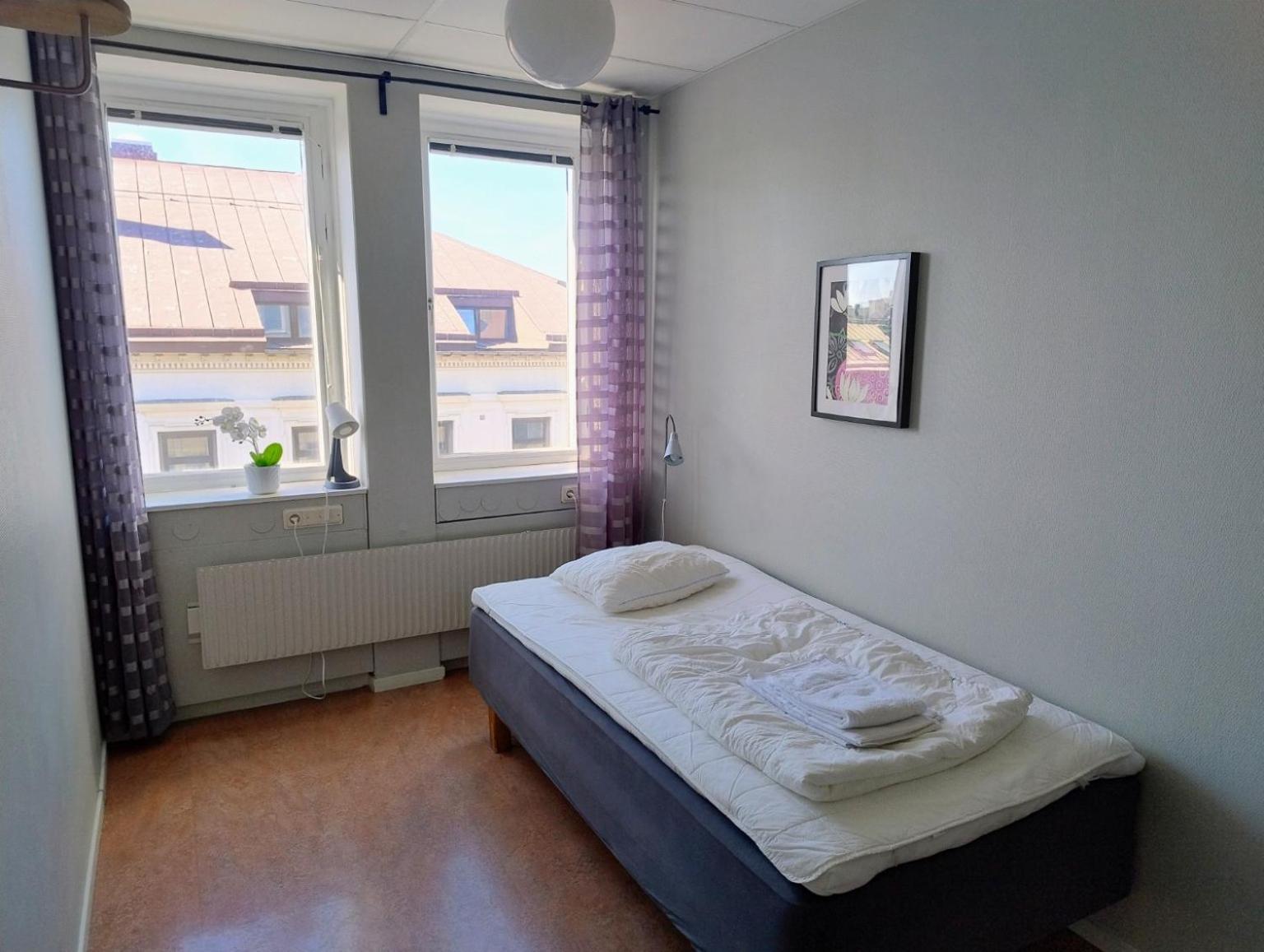 Einzelzimmer mit Gemeinschaftsbad